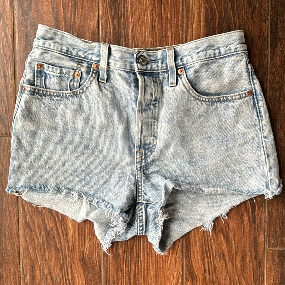 Women's Levi 501 shorts